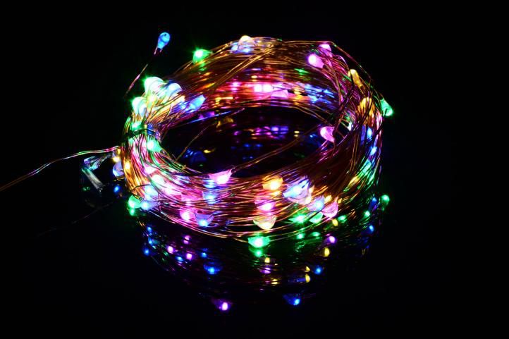 LED osvětlení - měděný drát, 100 LED, barevné