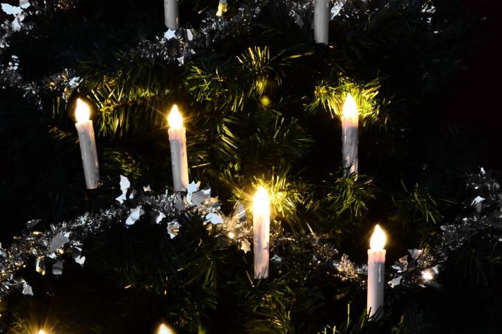 Vánoční svíčky na stromeček
