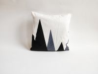 Povlak na polštář Black, hory, 45 x 45 cm
